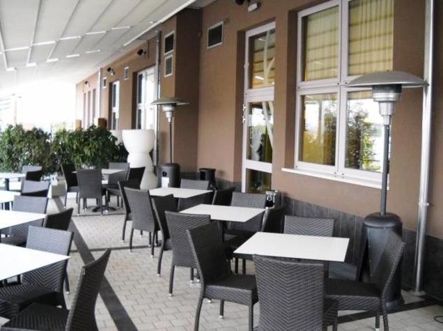 Eq Hotel Travagliato Extérieur photo