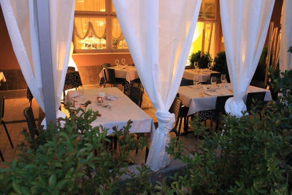 Eq Hotel Travagliato Extérieur photo