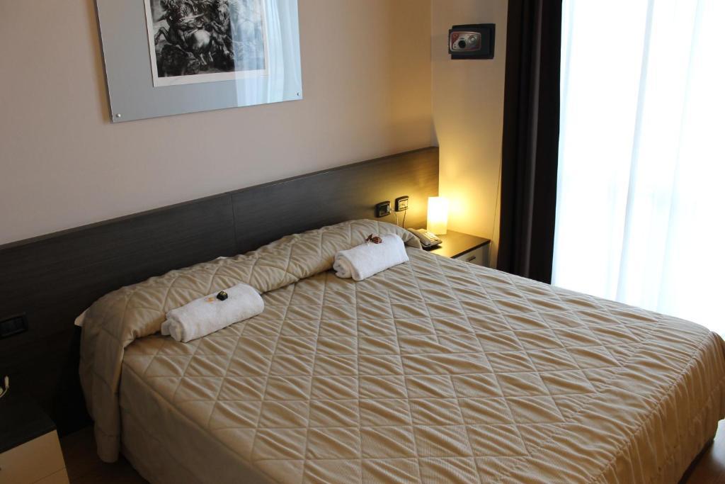 Eq Hotel Travagliato Chambre photo