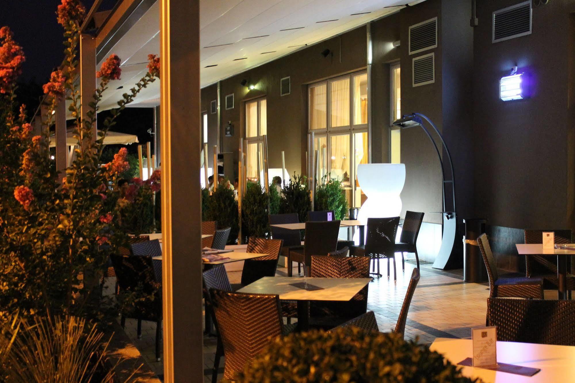 Eq Hotel Travagliato Extérieur photo